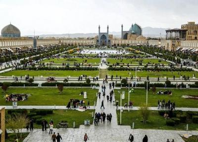 شروع مرمت تزئینات کاشیهای نمای جداره های بیرونی محوطه جهانی میدان امام