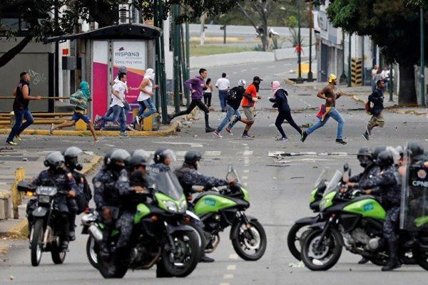 ادعای مخالفان مادورو: با مداخله خارجی در امور ونزوئلا مخالفیم