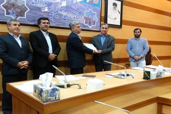 دستگاه های برتر ستاد خدمات سفر 98 کهگیلویه و بویراحمد تجلیل دستگاه های برتر ستاد خدمات سفر 98 کهگیلویه و بویراحمد تجلیل شدند