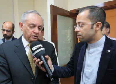 خبرنگاران مشاور نخست وزیر پاکستان: نمی توانیم روابط با ایران را نادیده بگیریم