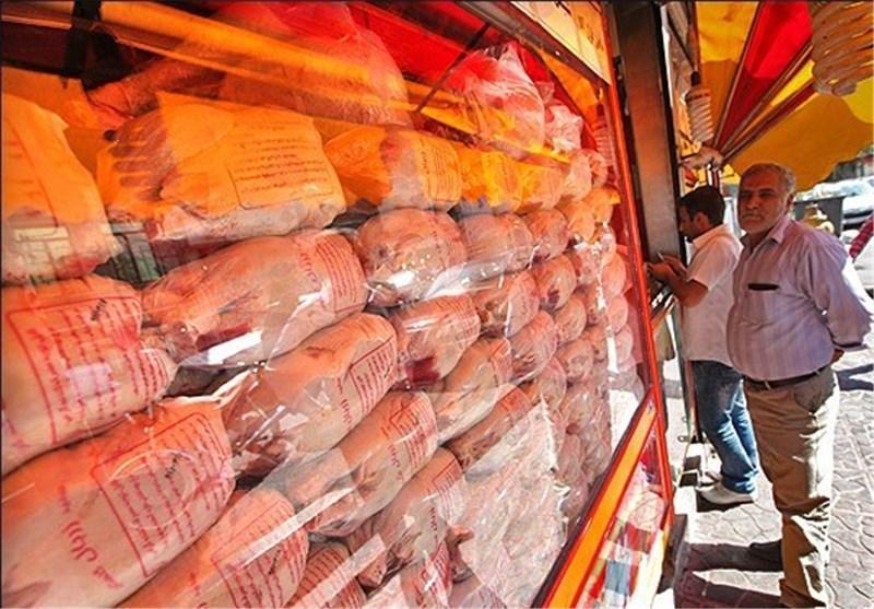 ثبات نرخ مرغ در بازار، زیان 2 هزار تومانی مرغداران در فروش هر کیلو مرغ