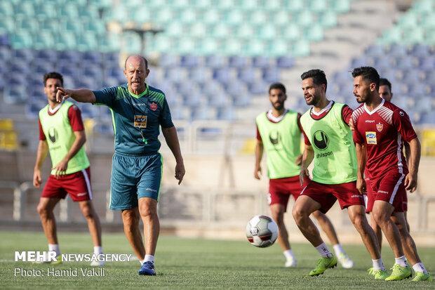 پرسپولیس برای شروع لیگ لحظه شماری می کند پرسپولیس برای شروع لیگ لحظه شماری می کند