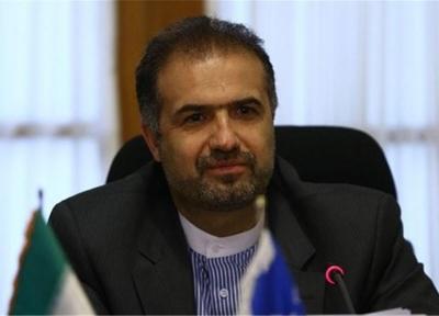 خبر درگیری ام با ظریف فیک است، اصلا وزیر خارجه را در سال جدید ندیدم