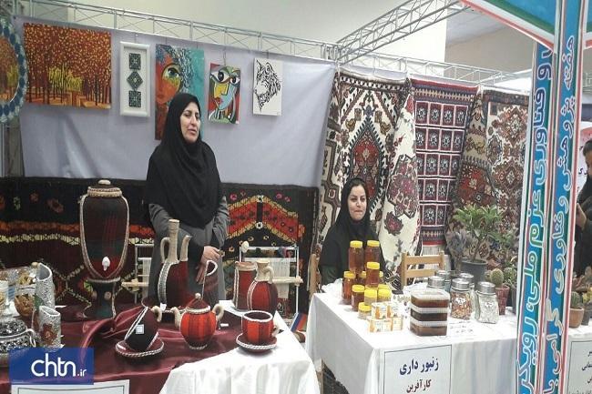 نمایشگاه صنایع دستی و سوغات در راستا زائران اربعین در ایلام برپا شد