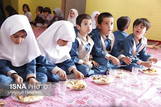 یک وعده غذای گرم برای بیش از 3 هزار کودک خراسان جنوبی