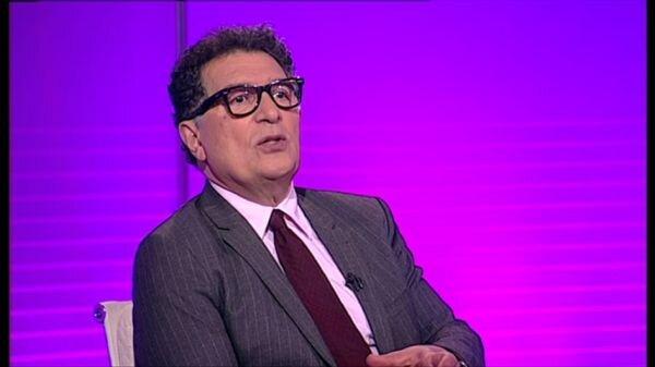 مسعود بهنود: در عجبم از ایراندوستان و آزادیخواهان ... ، مو طلایی هم با کرشمه حرف می زد