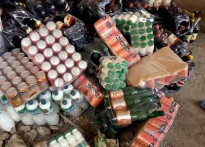 خبرنگاران 3 هزار لیتر نوشیدنی فاسد در جیرفت کشف شد