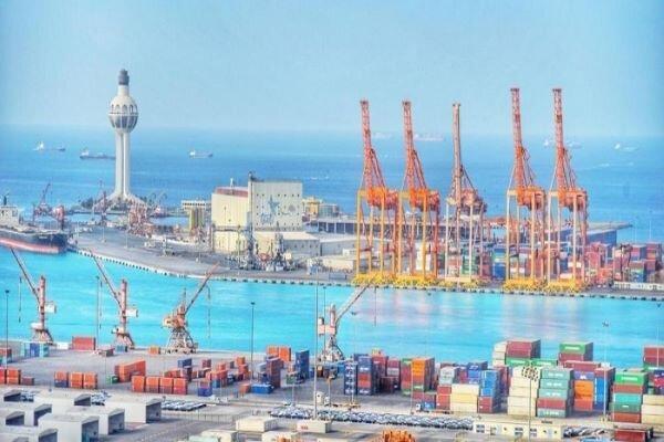 وقوع انفجار در یک نفتکش در بندر جده عربستان وقوع انفجار در یک نفتکش در بندر جده عربستان