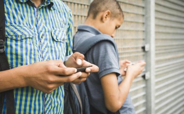 کاهش محبوبیت موبایل در بین دانش آموزان
