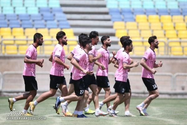 یحیی چند ستاره پرسپولیس را نیمکت نشین می کند؟ یحیی چند ستاره پرسپولیس را نیمکت نشین می نماید؟