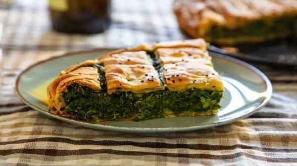 طرز تهیه اسپاناکوپیتا؛ غذای یونانی متفاوت طرز تهیه اسپاناکوپیتا؛ غذای یونانی متفاوت