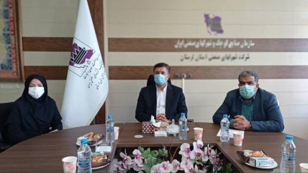 توسعه خوشه عسل لرستان موجب تقویت صنایع کوچک این حوزه می توسعه خوشه عسل لرستان موجب تقویت صنایع کوچک این حوزه می گردد
