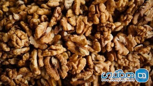 مصرف میزان کمی گردو در هفته به کاهش خطر مرگ و میر یاری می نماید