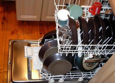 اشتباهات رایجی که عمر ماشین ظرفشویی را کوتاه می نمایند